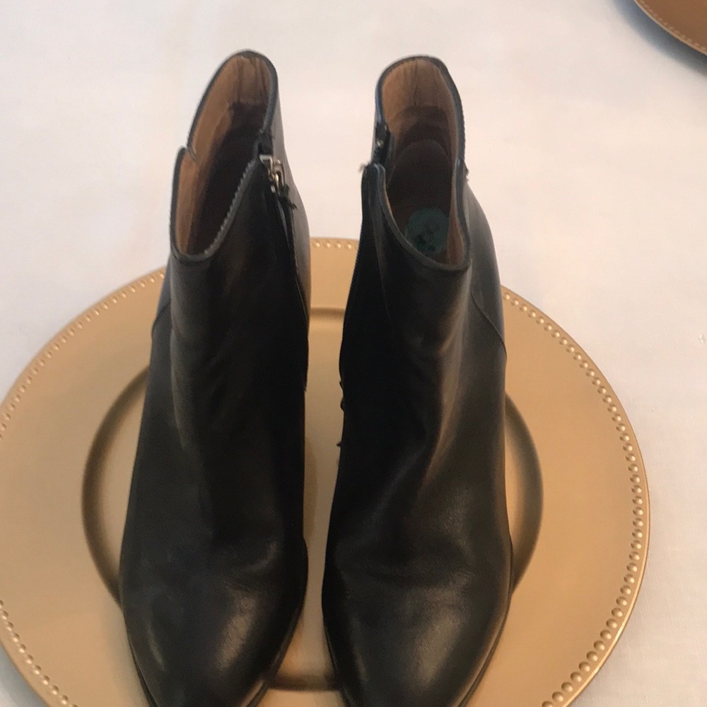 Adrienne Vittadini Leather Booties